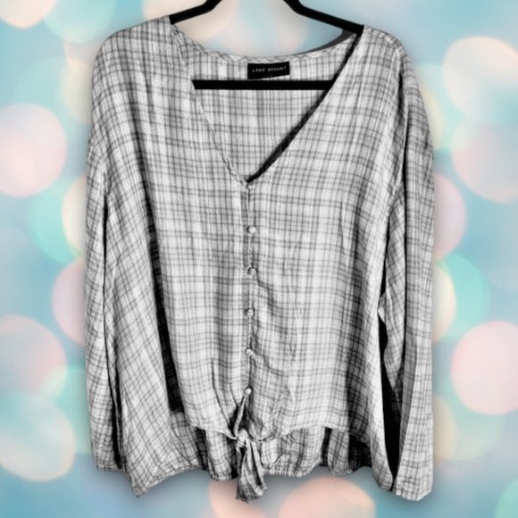 Lane Bryant Women’s Gray Plaid Flannel V-Neck Button Down Front Tie Top 20 - Picture 1 of 5